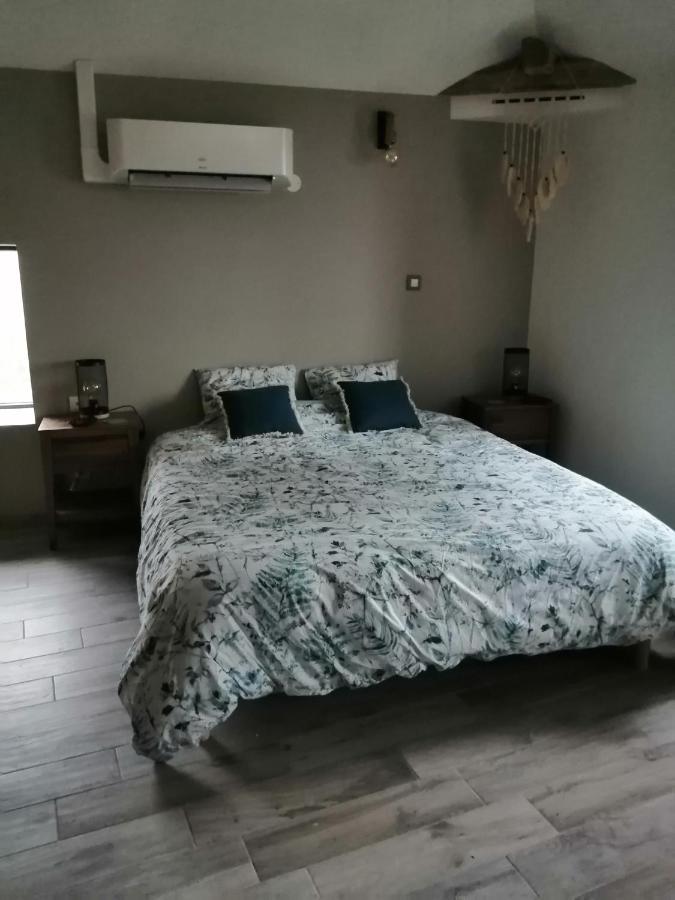 Les Bois D'Ormes Apartment Bessey-en-Chaume Екстериор снимка