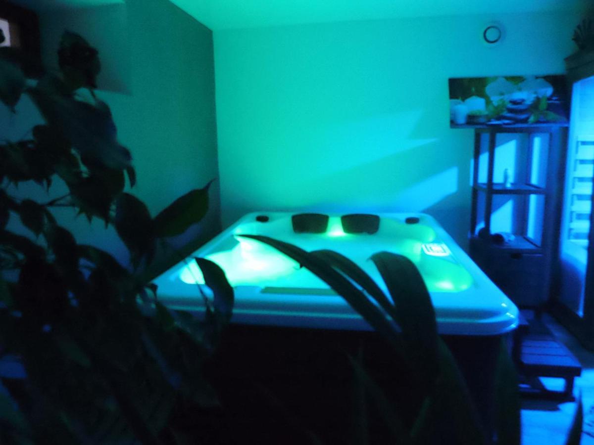 Les Bois D'Ormes Apartment Bessey-en-Chaume Екстериор снимка